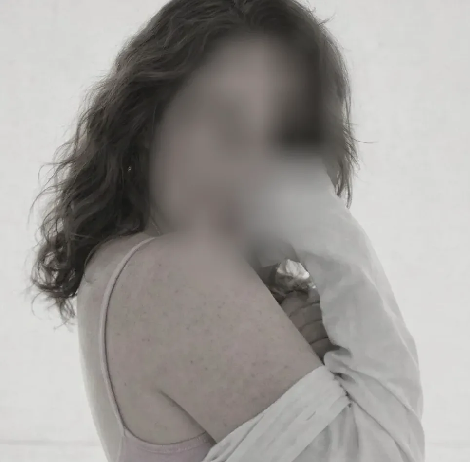 Chiara, 34