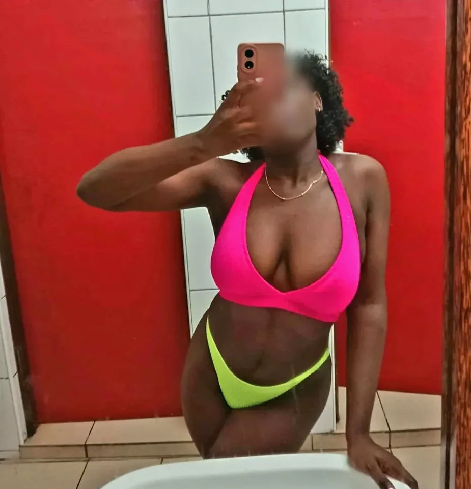 Hannah, 30